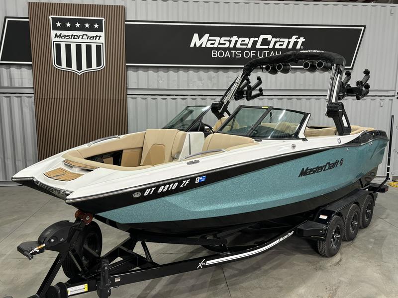 MasterCraft X24 — Caribbean Flake